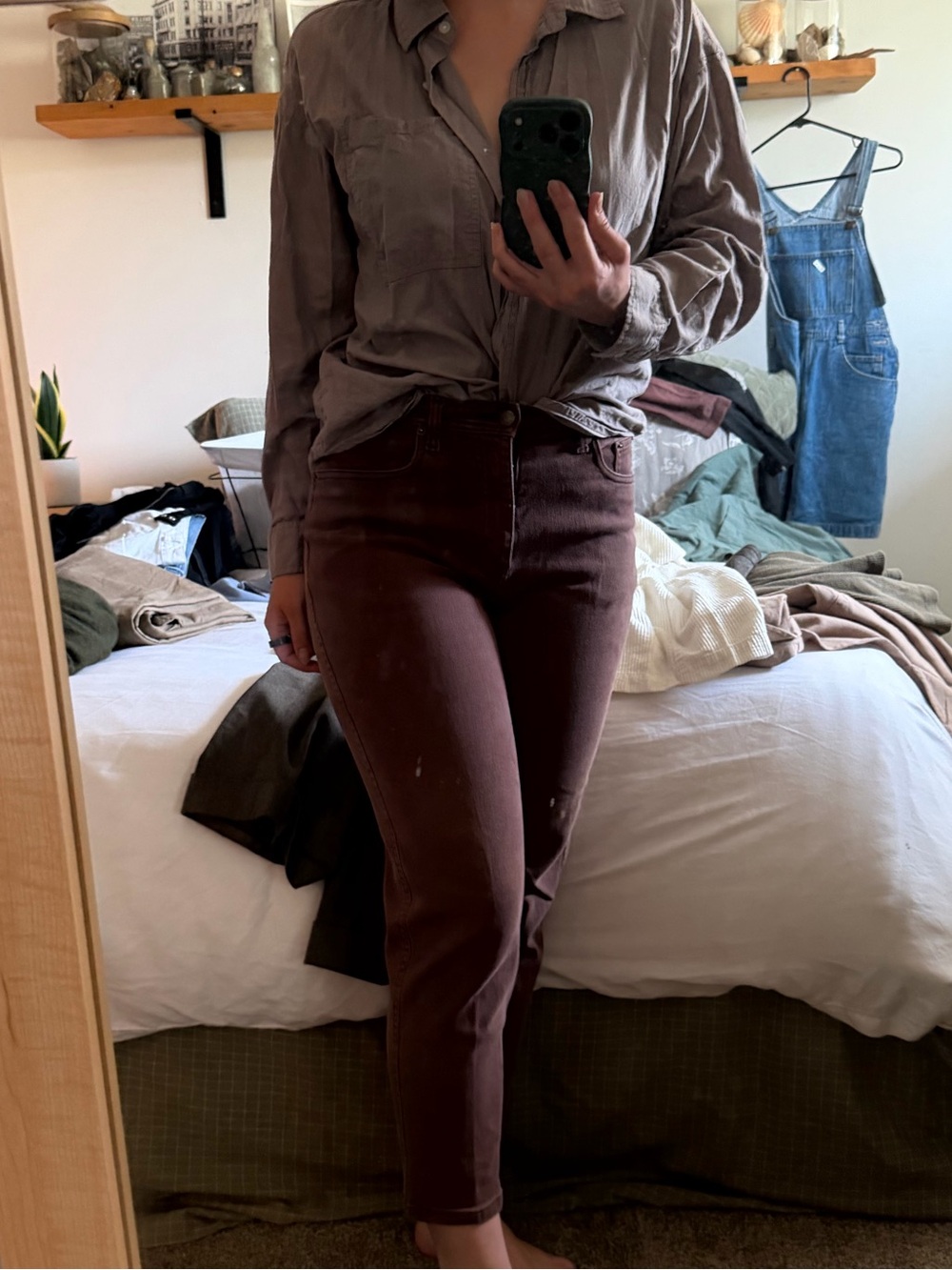 bill blass Slim Cropped Pants in Chocolate Brown